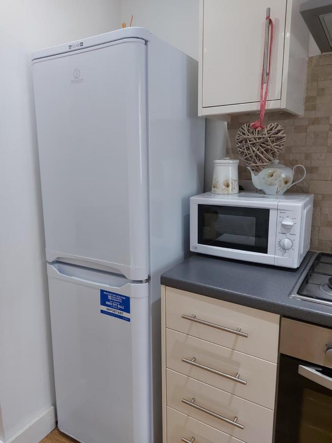 Lux Apartment In Gatwick Crawley  Eksteriør bilde